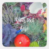 素朴カラフルな秋の庭 スクエアシール (正面)