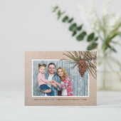 素朴クリスマスフォトピネコーンブラウンクラフト紙 シーズンポストカード (スタンド正面)