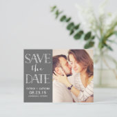 素朴タイポグラフィ日付はがきを保存 |グレー 案内ポストカード (スタンド正面)