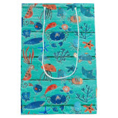 素朴ティール（緑がかった色）ウッド&アンダーザシーフレンズお洒落 ミディアムペーパーバッグ (裏面)