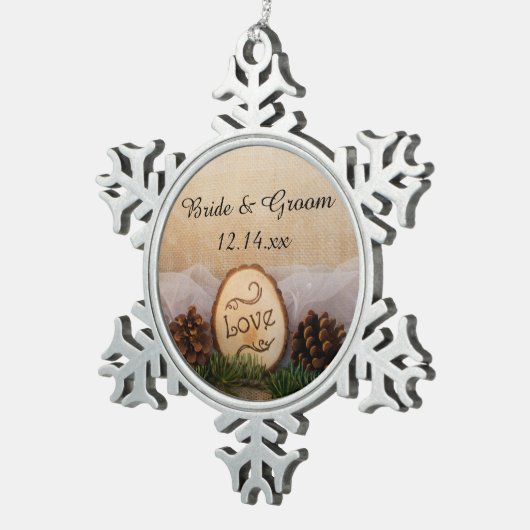 素朴パインズ結婚ウッズ スノーフレークピューターオーナメント (右)