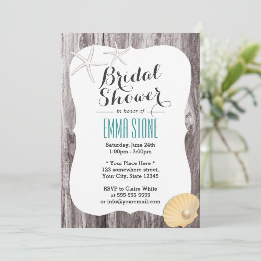 素朴ビーチをテーマにした木材の背景ブライダルシャワー 招待状 (スタンド正面)