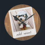 素朴フォトフレーム(正方形のインスタグラムと木材を使用) ラウンド壁時計<br><div class="desc">レトロな写真を持つヴィンテージとトレンディーのデザインで縁ど、自分の写真や友お気に入りの人のポートレートを追加できる。正方形の写真を使用してユニーク、個人的な贈り物や保ヒバの人形を作成して、トレンディーの記念品を作る。変更をもし行うには、ツークリックルの写真を調整する必要がある。</div>