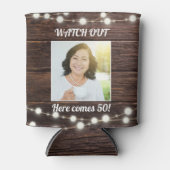 素朴モダンカスタム誕生日50スタイリッシュ 缶クーラー (正面)