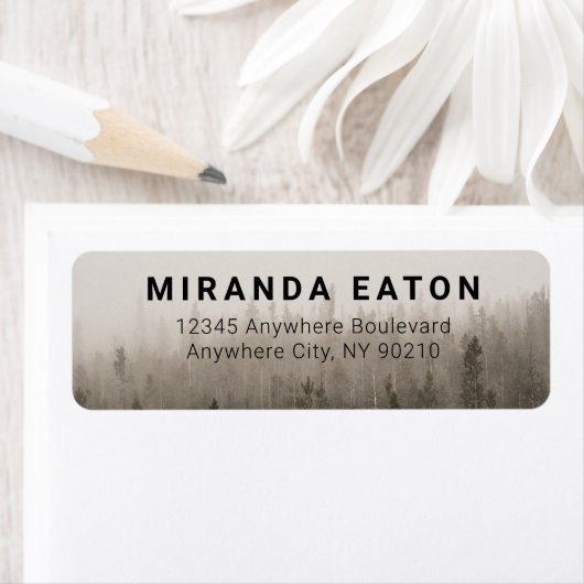 素朴モダン林の霧の景観戻り住所 ラベル (インサイチュ)