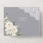 素朴ライトグレーホワイトフローラ結婚ウッド オールインワン招待状 (裏面)