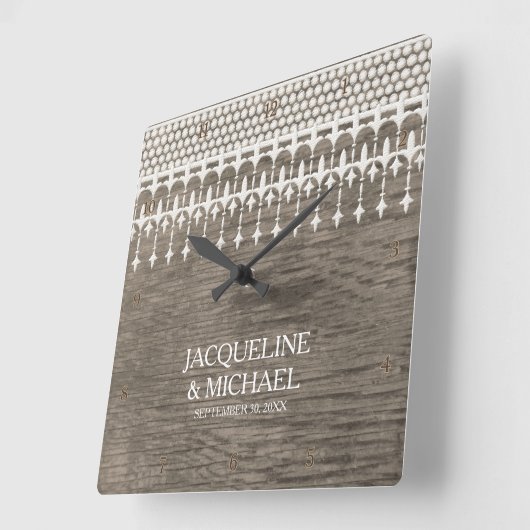 素朴ヴィンテージレースフェンスボードスクリプトタイポグラフィ スクエア壁時計 (傾斜)