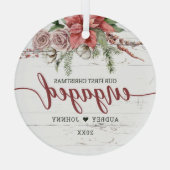 素朴初めてのクリスマス婚約したレッドピンクフローラ ガラスオーナメント (裏面)