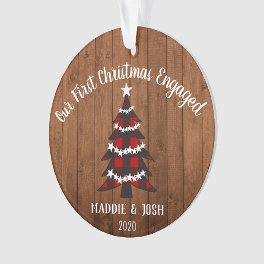 素朴初めてのクリスマス婚約した写真とプレイド オーナメント (正面)