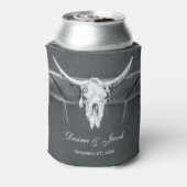 素朴木炭グレーウエスタンテクスチャブルスカル 缶クーラー (缶裏面)