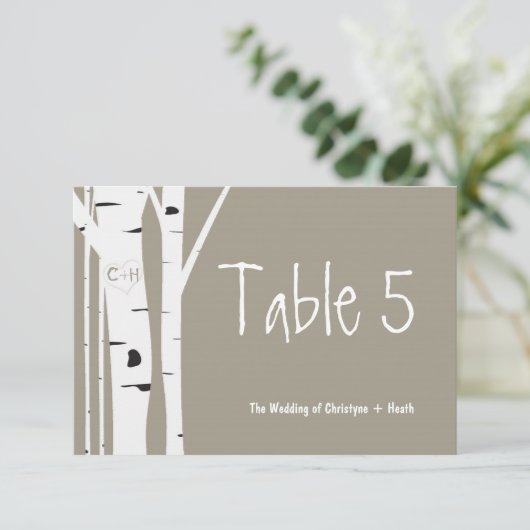 素朴樺の木ツリーハート結婚のテーブル番号カード 招待状 (スタンド正面)
