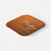 素朴燃えたオレンジタイポグラフィ秋結婚の ペーパープレート (傾斜あり)