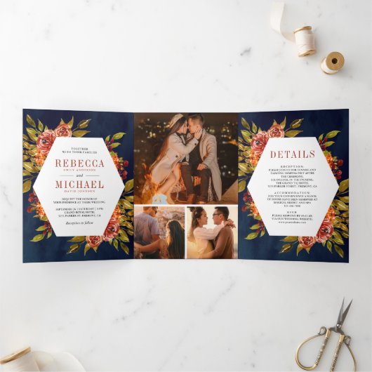 素朴燃えたオレンジ色のフローラフォトネイビーブルー結婚ズ 三つ折り招待状 (内部)