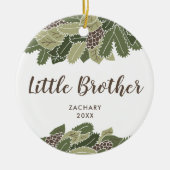 素朴自然パーソナライズされた弟の緑 セラミックオーナメント (正面)