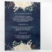 素朴金ゴールドアイボリーフローラすべて一つの海軍の結婚中 三つ折り招待状 (内部最初)