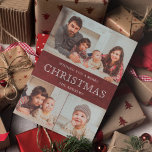 素朴Maroon Red Winter Christmas Photo Collage シーズンカード<br><div class="desc">家族や友人に家族の写真とエレガント一緒にクリスマスカーお気に入りのドを送りなさい。カードを裏返して、カードの裏側に美しい雪の模様を見せる。</div>