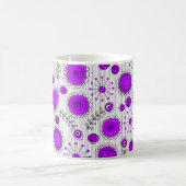 紫お洒落白ハートと花フローラ コーヒーマグカップ (中央)