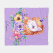 紫かわいいユニコーンと花模様モノグラム フリースブランケット (正面(横))