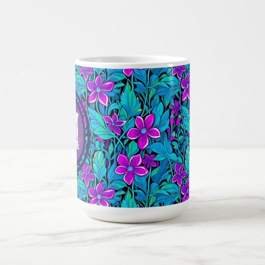 紫かわいらしとティール（緑がかった色）ブルーフローラパーソナライズされた コーヒーマグカップ (中央)