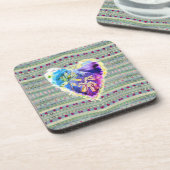 紫かわいらしと緑のプリムラハートパターン コースター (左側)