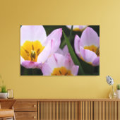 紫かわいらしのエレガントチューリップの花。 キャンバスプリント (インサイチュ (リビング))