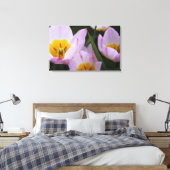 紫かわいらしのエレガントチューリップの花。 キャンバスプリント (インサイチュ (寝室))