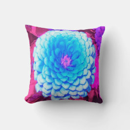 紫かわいらしの夏の庭の青い《植物》百日草 クッション