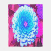 紫かわいらしの夏の庭の青い《植物》百日草 フリースブランケット (正面)