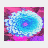 紫かわいらしの夏の庭の青い《植物》百日草 フリースブランケット (正面(横))