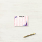 紫かわいらしの花と柔らストライプかなピンク4" x 3" ポストイット (デスク上)