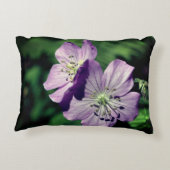 紫かわいらしゼラニウム花ペア閉じる アクセントクッション (裏面)