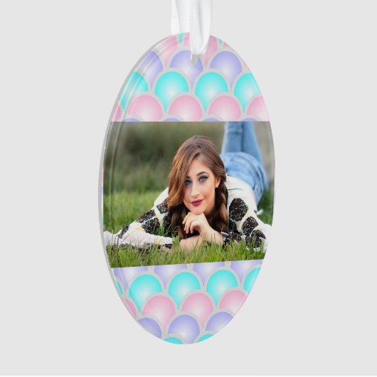 紫かわいらしピンクのアクアブルーのパステルマーメイドはかりで測 オーナメント (正面)