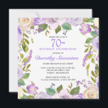 紫かわいらし素朴フローラ70誕生日 招待状<br><div class="desc">この70歳の誕生日パーティエレガントの招待で特別な人を尊重する。濃い緑の葉に引き込まれた紫とアイボリーの白いバラの様々なラウンドボタニカルフレームを作成する。</div>