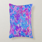 紫かわいらし色の青とライムグリーンの花 アクセントクッション (正面(垂直))