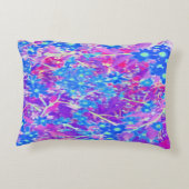 紫かわいらし色の青とライムグリーンの花 アクセントクッション (裏面)