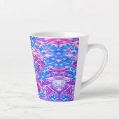 紫かわいらし色の青とライムグリーンの花 カフェラテマグ (右)