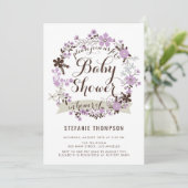 紫とかわいらし灰色のフローラリースベビーシャワー 招待状 (スタンド正面)