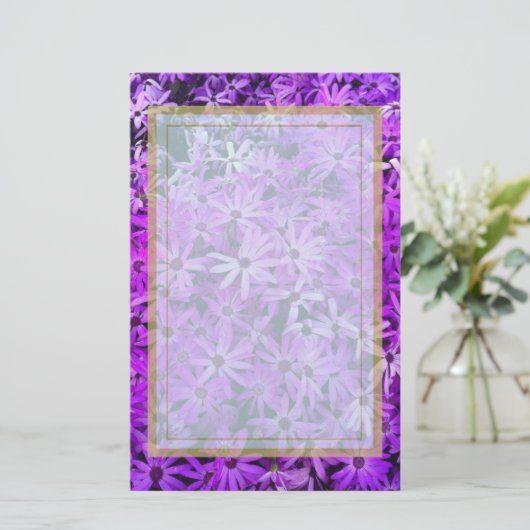 紫とピンクのデイジー 便箋 (スタンド正面)