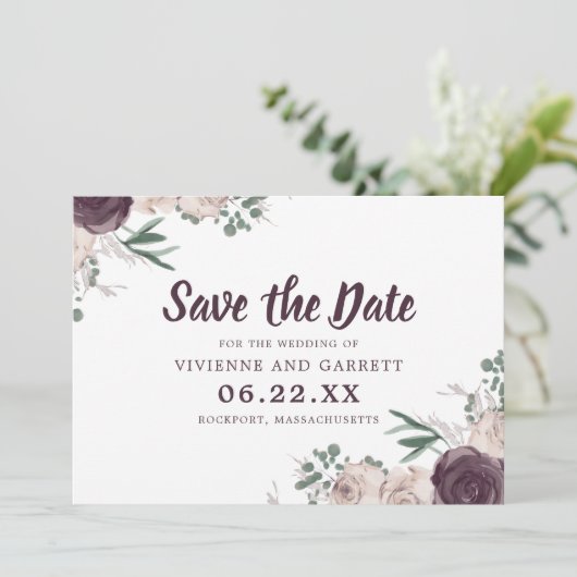 紫とピンクのフローラ結婚式の日付を保存 招待状 (スタンド正面)