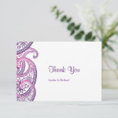 紫とピンクの伝統的インディアンペイズリー結婚ズ サンキューカード (スタンド正面)