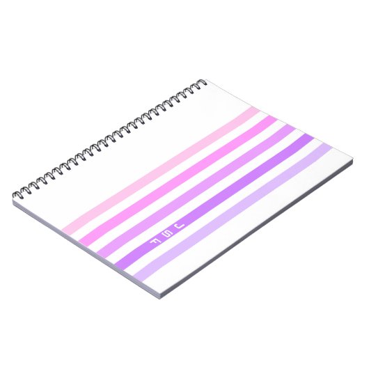 紫とピンクの垂直ストライプ文字モノグラム ノートブック (左側)