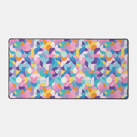 紫とピンクの幾何学的パターン デスクマット (正面)