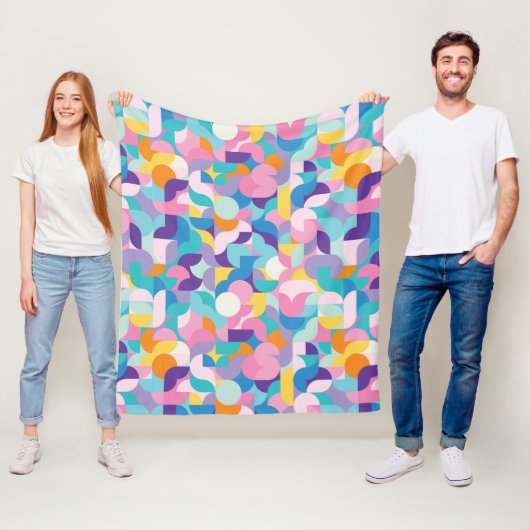 紫とピンクの幾何学的パターン フリースブランケット (インサイチュ)