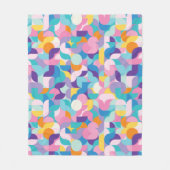 紫とピンクの幾何学的パターン フリースブランケット (正面)