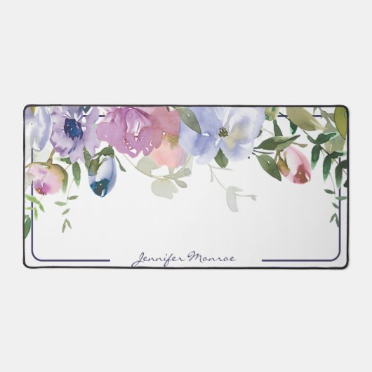 紫とピンクの水色フローラ パーソナライズされた デスクマット (正面)