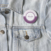 紫とモダン白の水玉模様モノグラム 缶バッジ (インサイチュ)