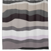 紫と灰色の波状のストライプ シャワーカーテン (正面)
