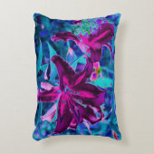 紫と熱いピンクの抽象芸術オリエンタルユリの花 アクセントクッション (正面(垂直))