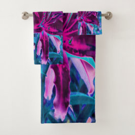 紫と熱いピンクの抽象芸術オリエンタルユリの花 バスタオルセット