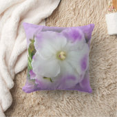 紫と白のアファンシーフリカのスミレ クッション (ブランケット)